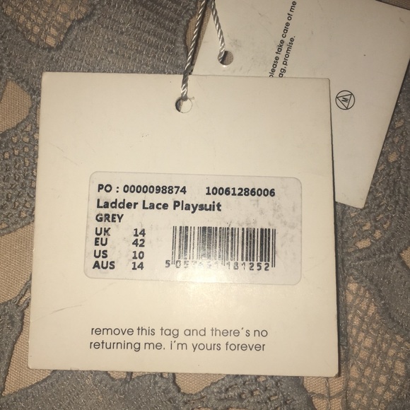 Missguided Lace Romper - Picture 5 of 6